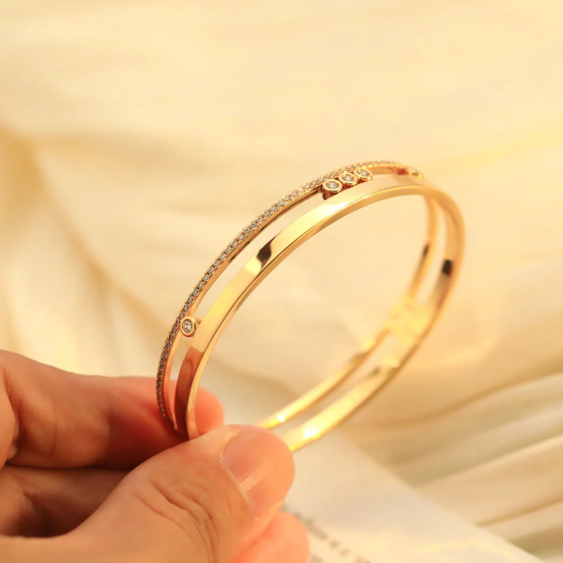 [Panda Jewelry]Move Romane Diamond Bangle Bracelet
