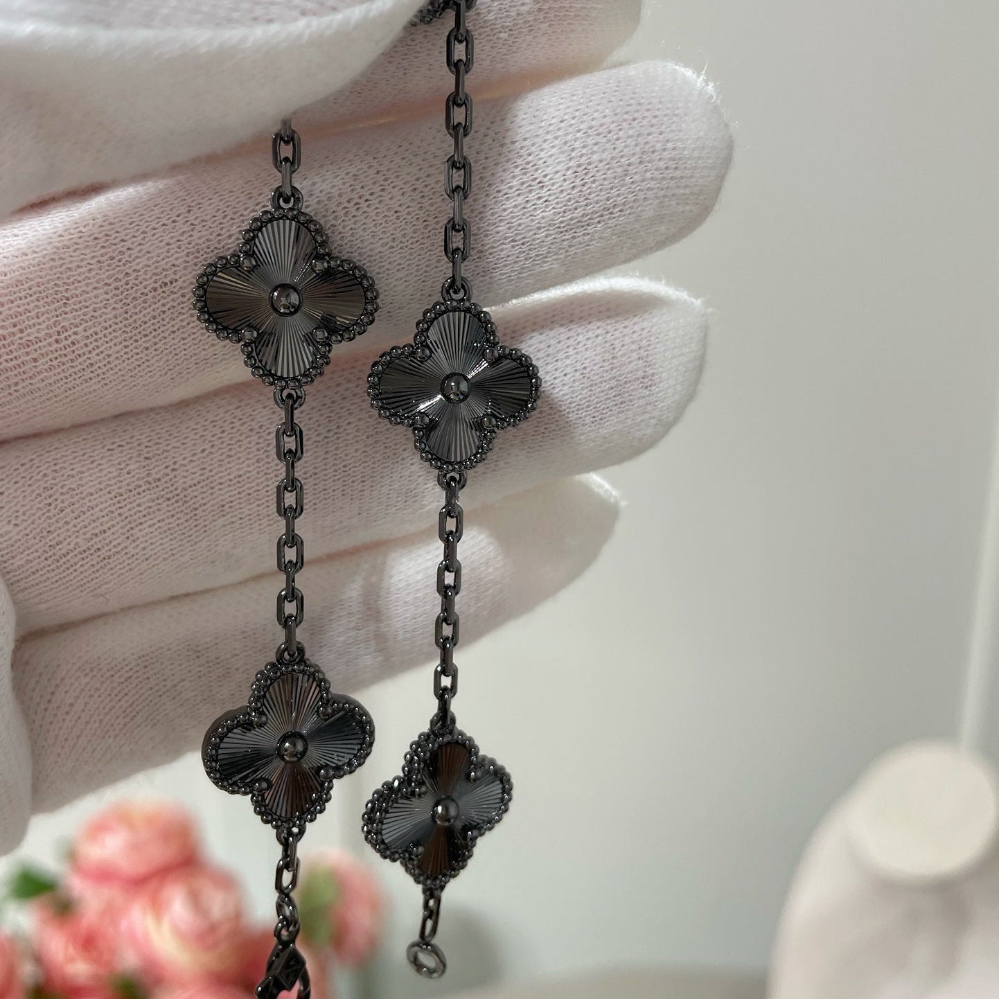 [Panda Jewelry]CLOVER 5 MOTIF BLACK BRACELET