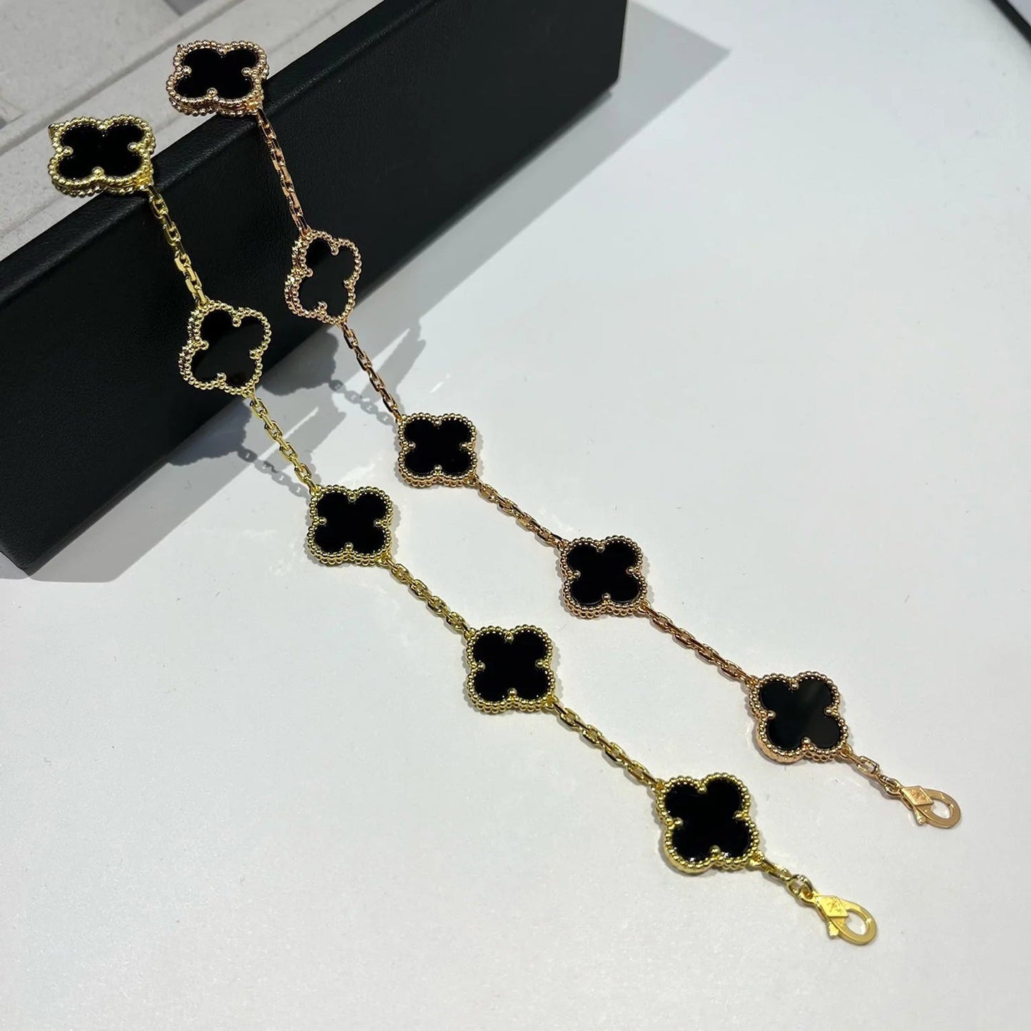 [Panda Jewelry] CLOVER 5 MOTIF ONYXS BRACELET COLLECTION