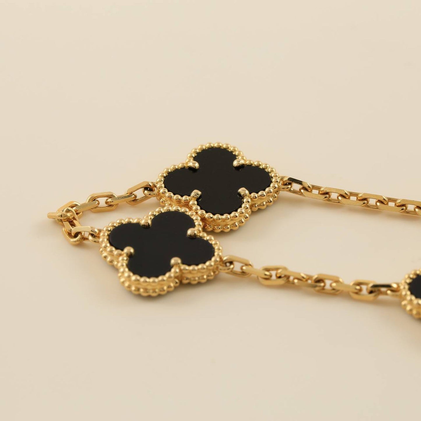 [Panda Jewelry] CLOVER 5 MOTIF ONYXS BRACELET COLLECTION