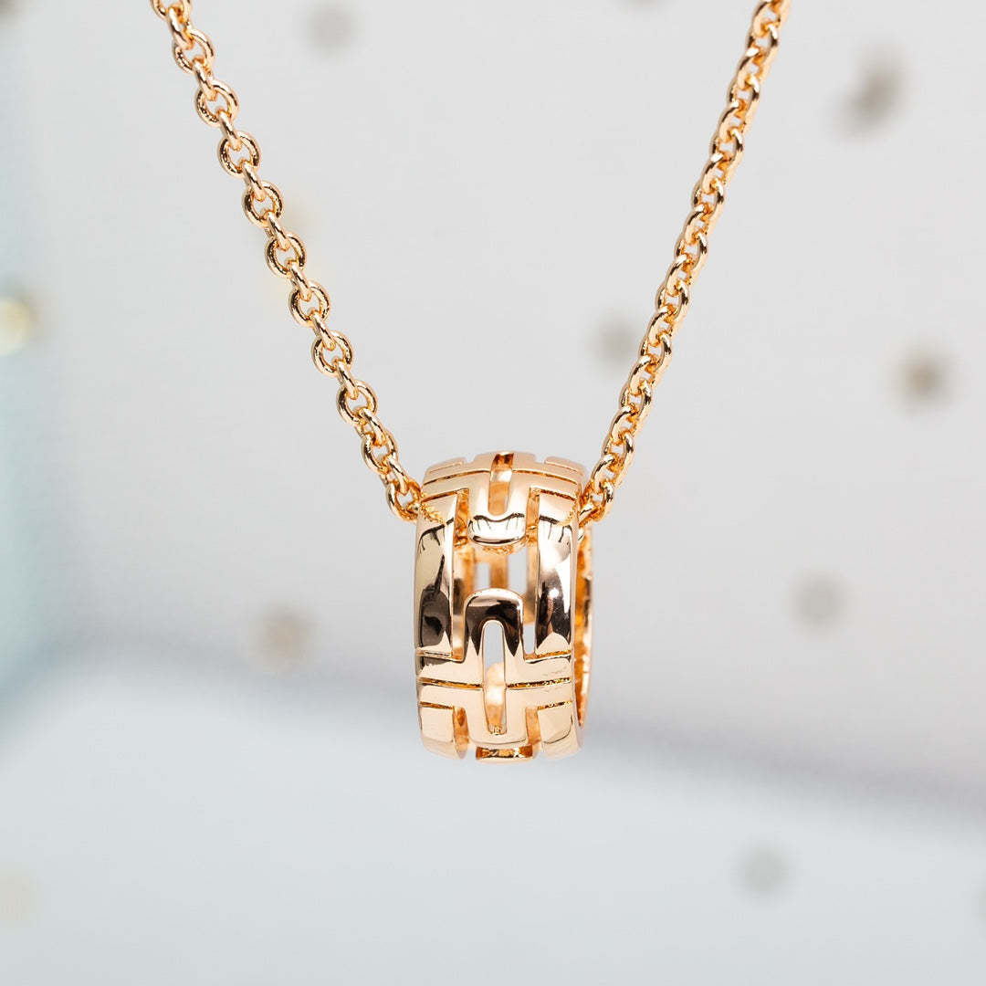 [Panda Jewelry]PARENTESI NECKLACE PINK GOLD