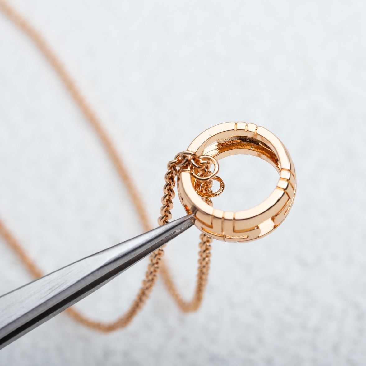 [Panda Jewelry]PARENTESI NECKLACE PINK GOLD