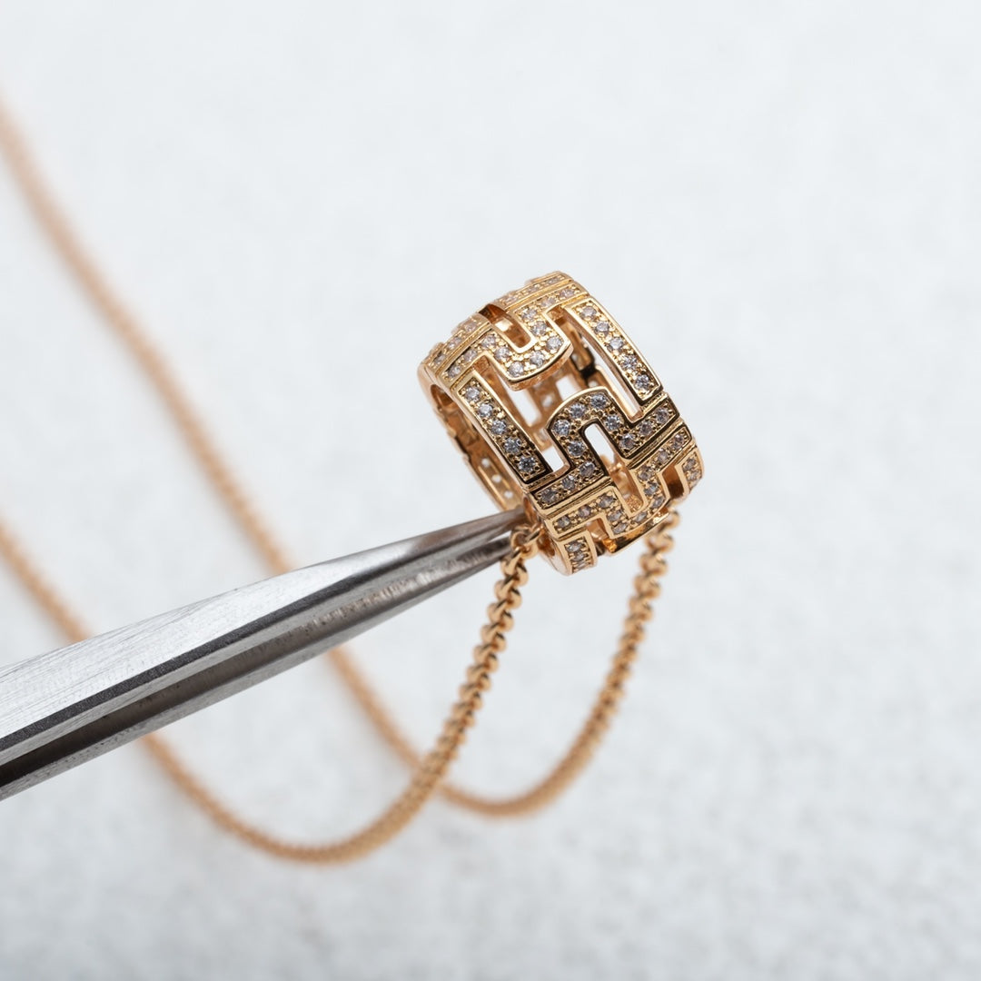 [Panda Jewelry]PARENTESI NECKLACE PINK GOLD DIAMOND