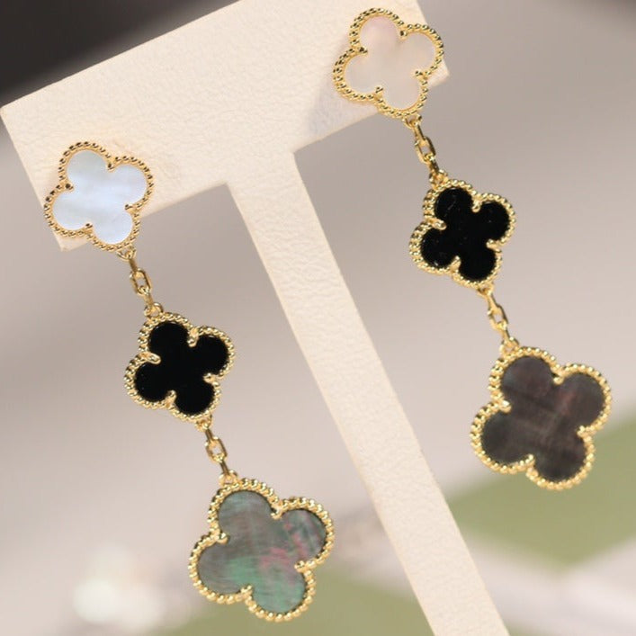 [Panda Jewelry]CLOVER EARRINGS GOLD ONYX MOP 3 MOTIF
