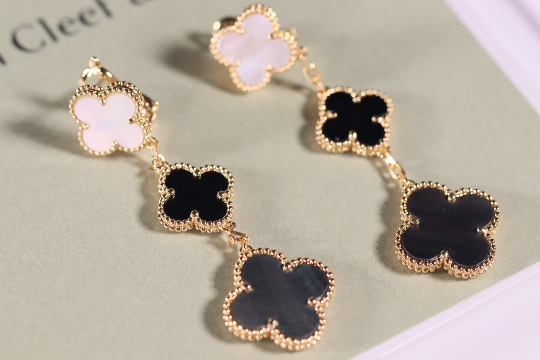[Panda Jewelry]CLOVER EARRINGS GOLD ONYX MOP 3 MOTIF