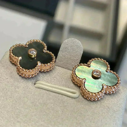 [Panda Jewelry]CLOVER MEDIUM 1 MOTIFS GRAY MOP  DIAMOND EARRINGS