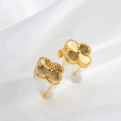 [Panda Jewelry]CLOVER MEDIUM 1 MOTIFS LASER EARRINGS