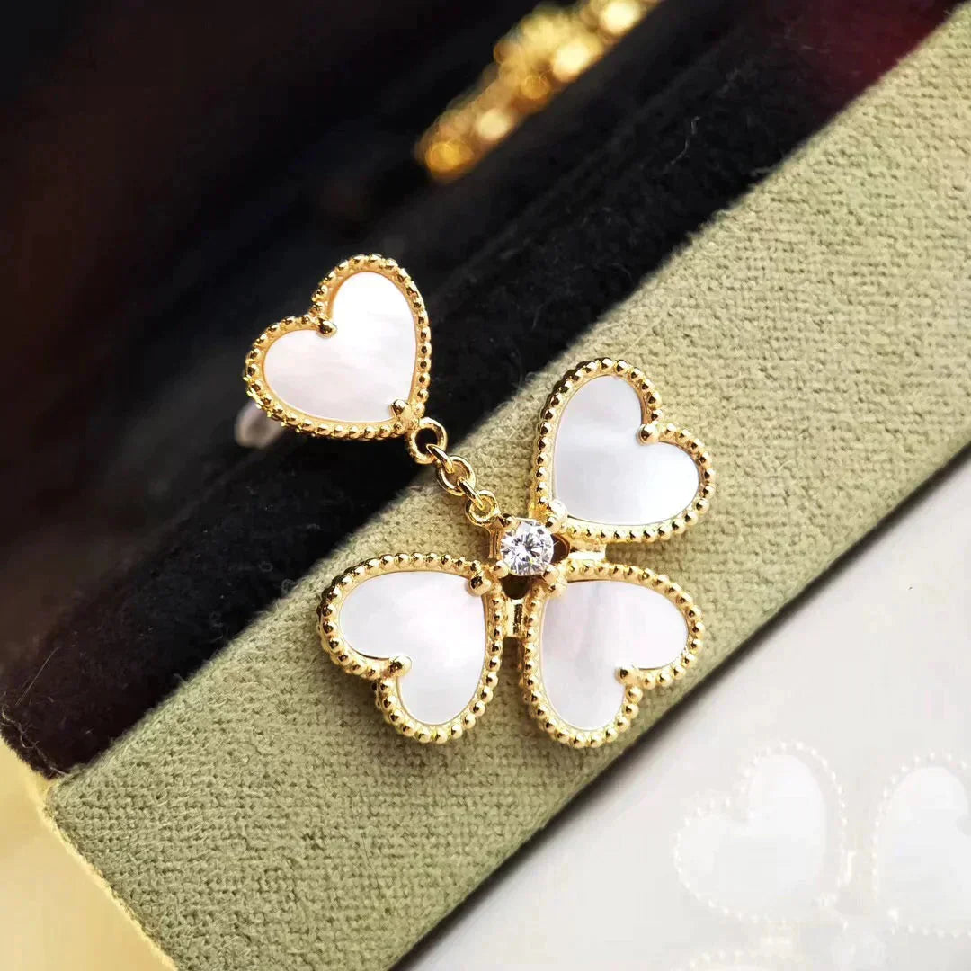 [Panda Jewelry]CLOVER SWEET WHITE MOP EARRINGS