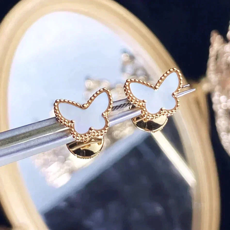 [Panda Jewelry]SWEET BUTTERFLY MOP EARSTUDS