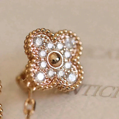 [Panda Jewelry]CLOVER MEDIUM 1 MOTIFS FUll DIAMOND EARRINGS