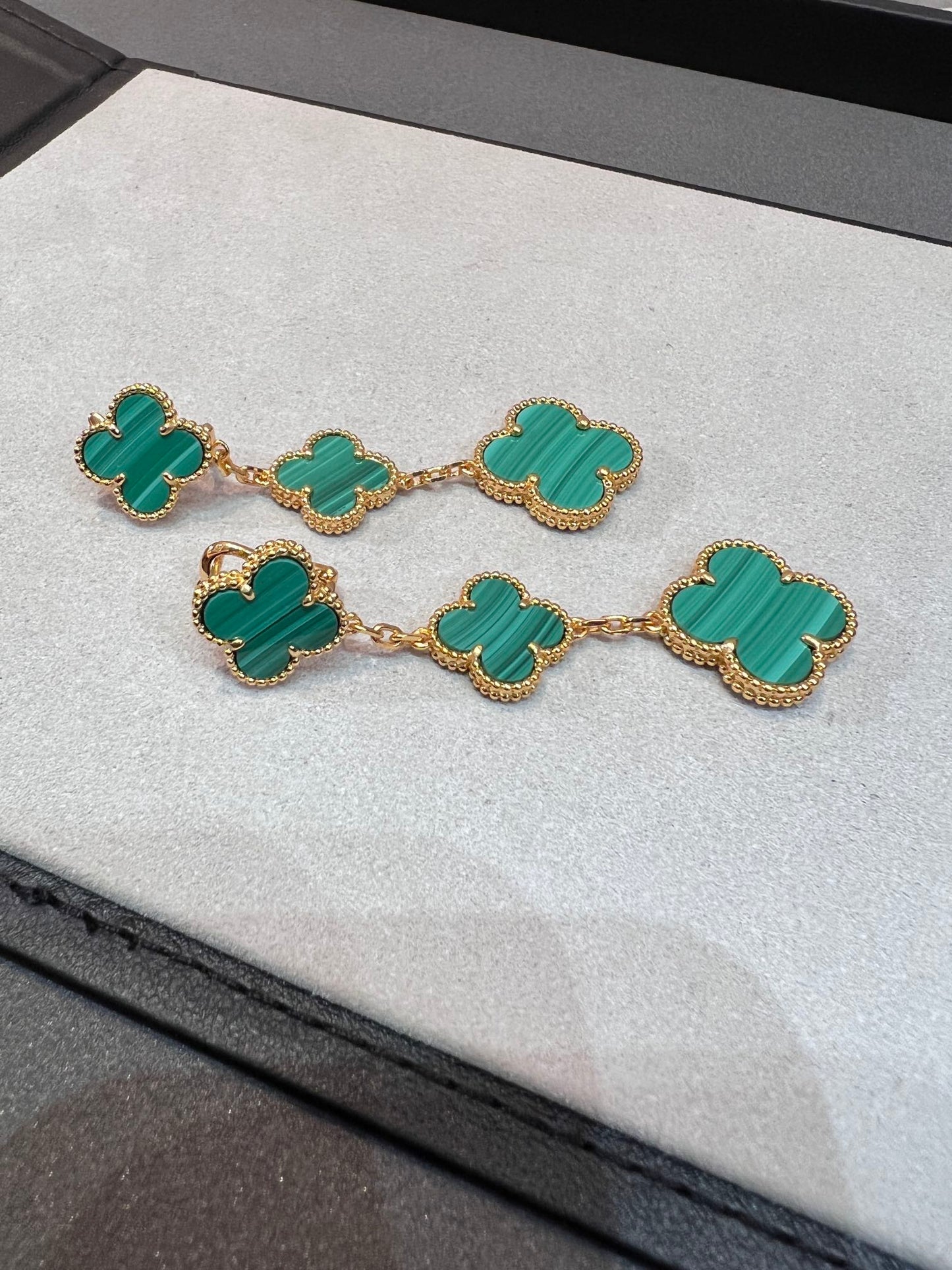 [Panda Jewelry]CLOVER MALACHITE 3 MOTIFS GOLD