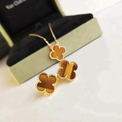 [Panda Jewelry]CLOVER MEDIUM 1 MOTIFS TIGER EYE EARRINGS