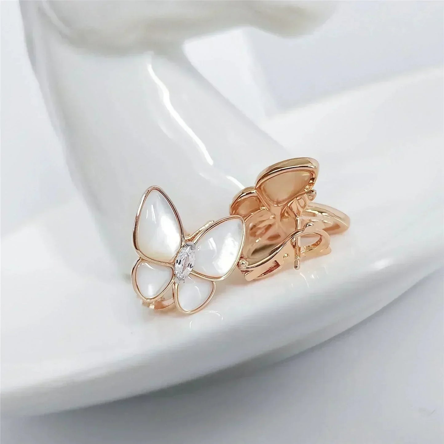 [Panda Jewelry]BUTTERFLY MOP DIAMOND EARRINGS