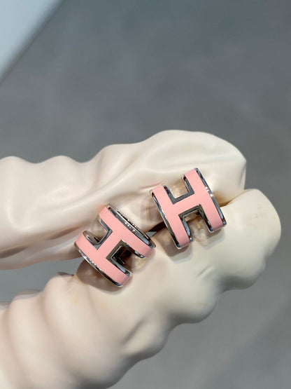 [Panda Jewelry]MINI POP H SILVER EARRINGS PINK