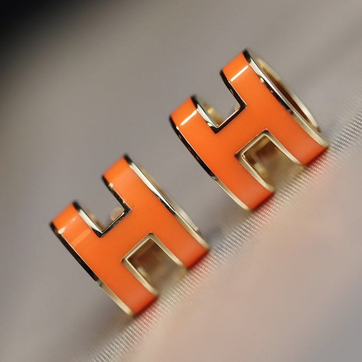 [Panda Jewelry]MINI POP H EARRINGS ORANGE