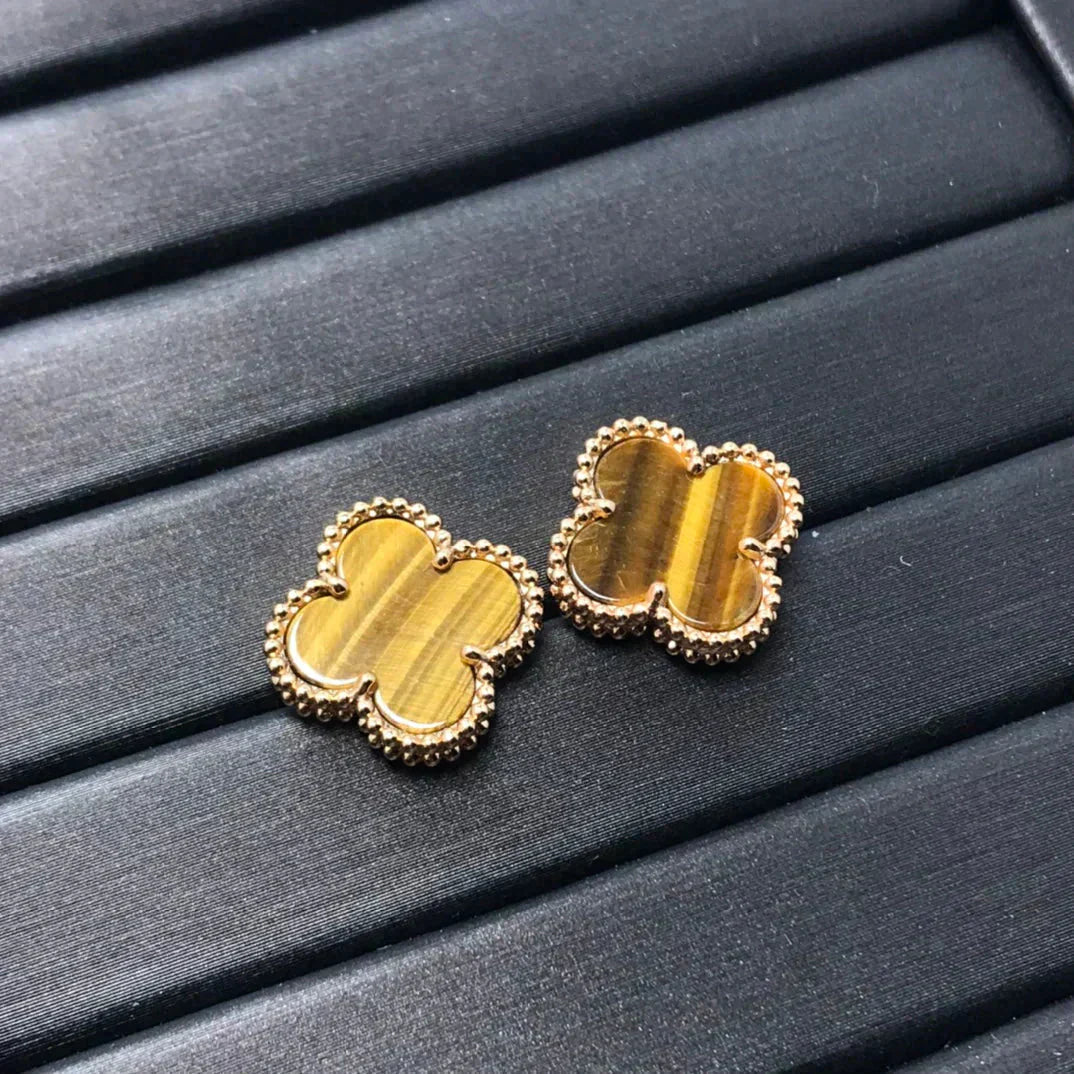 [Panda Jewelry]CLOVER MEDIUM 1 MOTIFS TIGER EYE EARRINGS