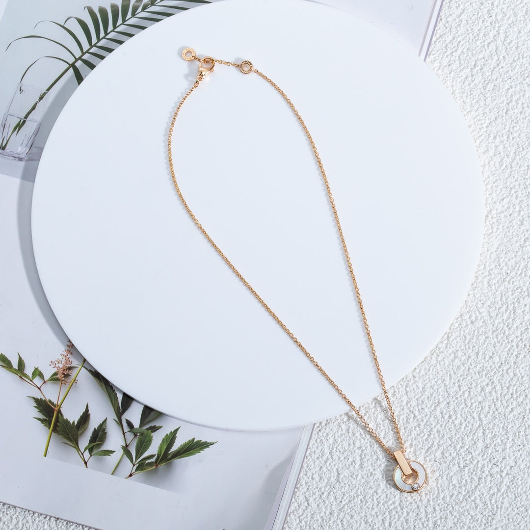 [Panda Jewelry]GARI NECKLACE PINK GOLD MOP