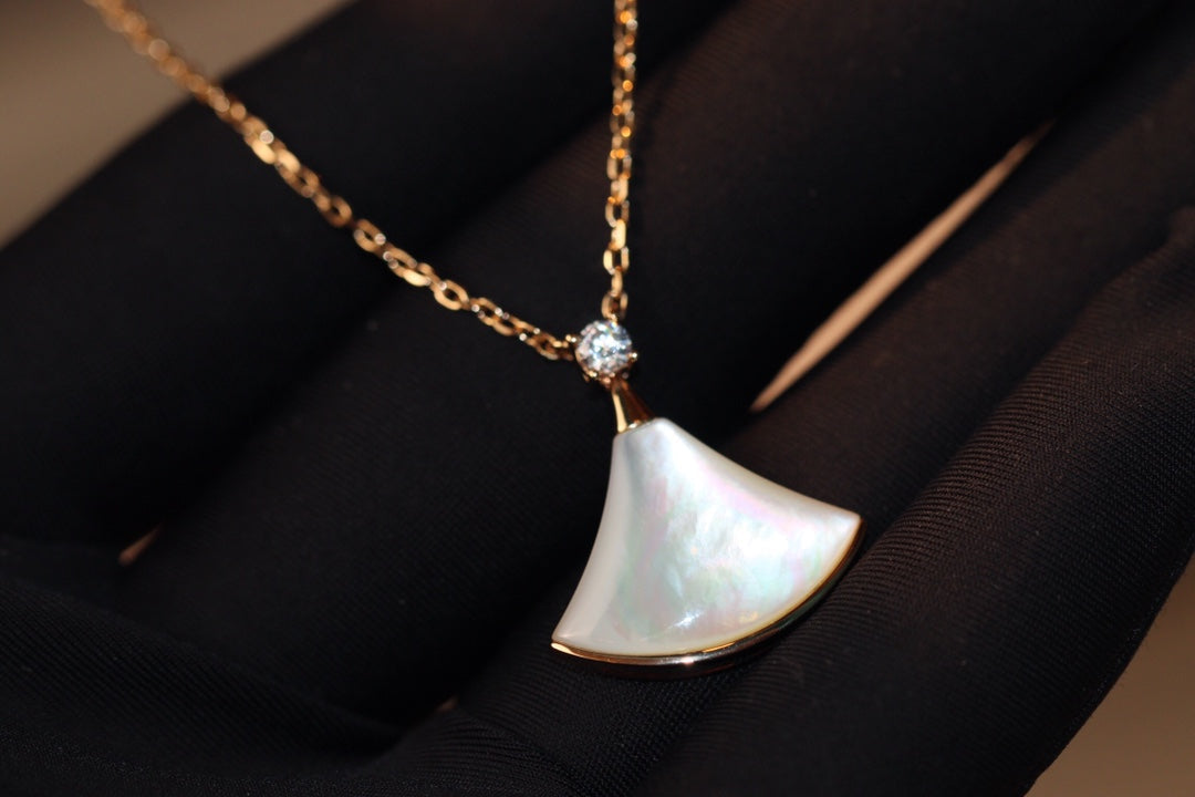 [Panda Jewelry]DREAM NECKLACE WHITE MOP PINK GOLD 1 DIAMOND