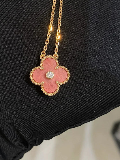 [Panda Jewelry]CLOVER 15MM DIAMOND RHODONITE NECKLACE