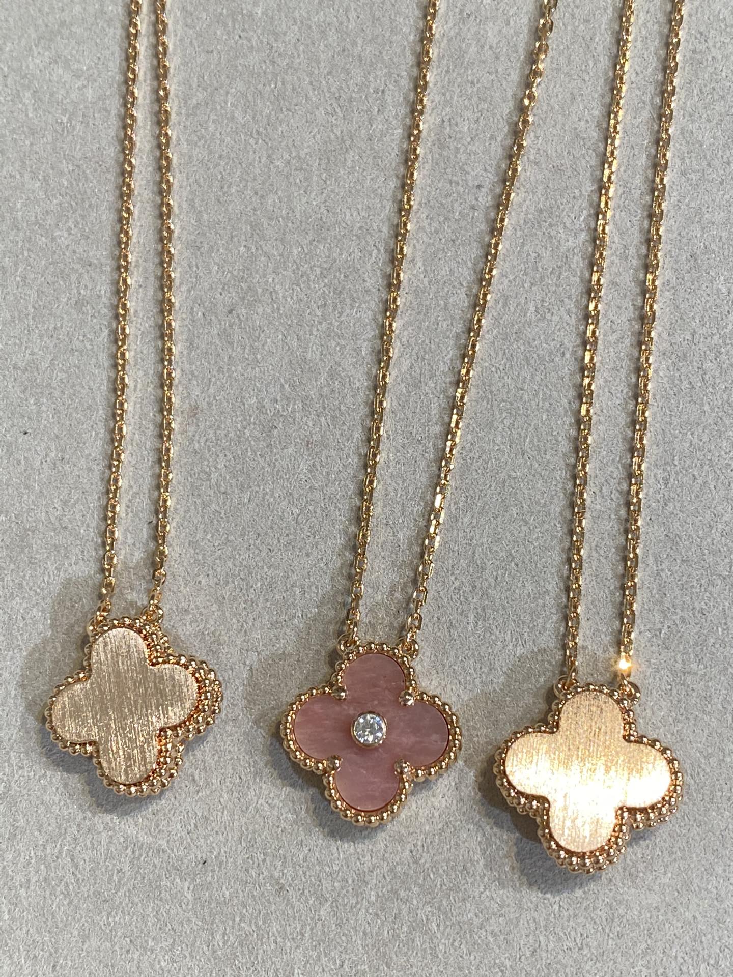 [Panda Jewelry]CLOVER 15MM DIAMOND RHODONITE NECKLACE