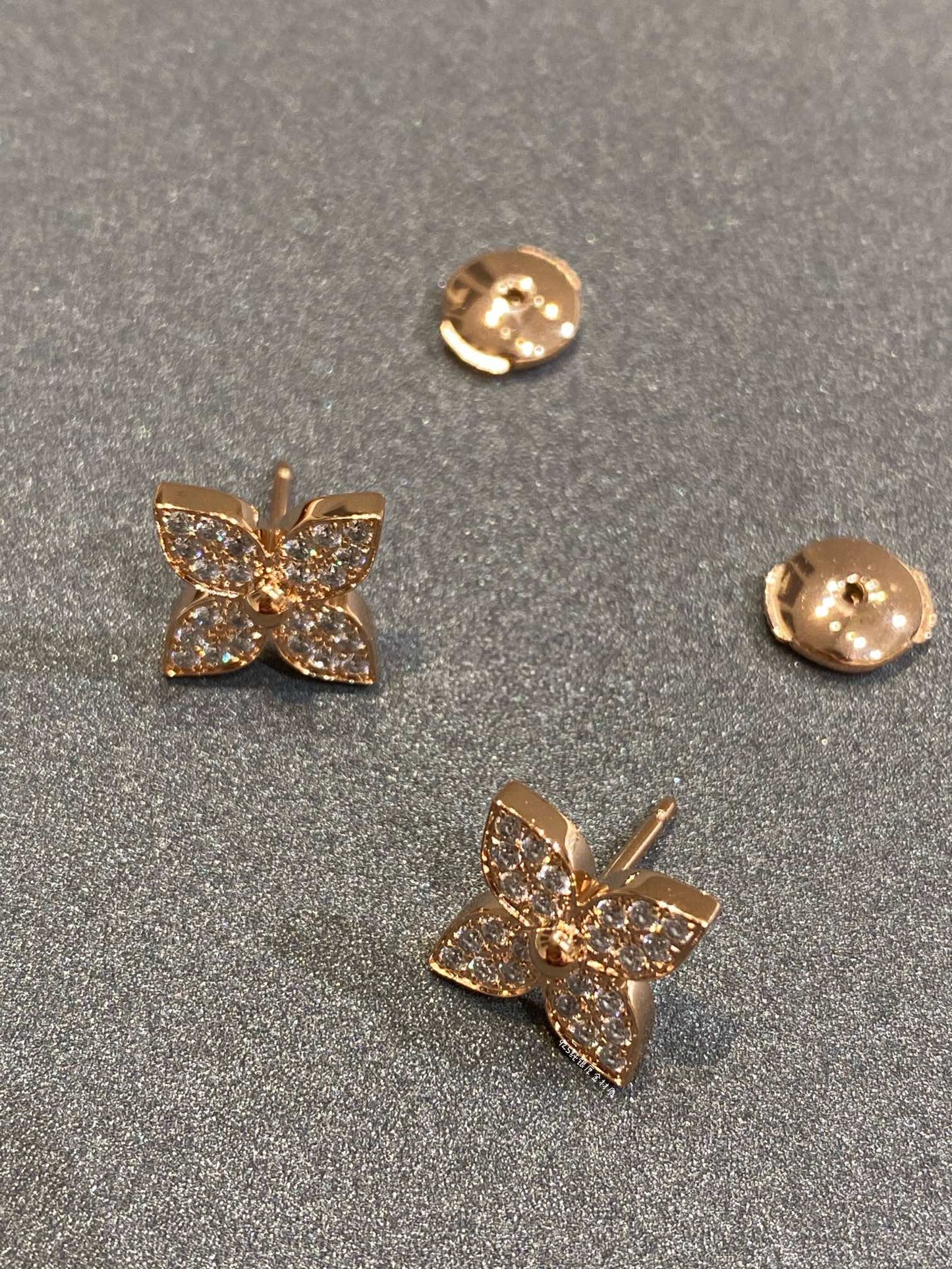 [Panda Jewelry]STAR DIAMOND EARRINGS