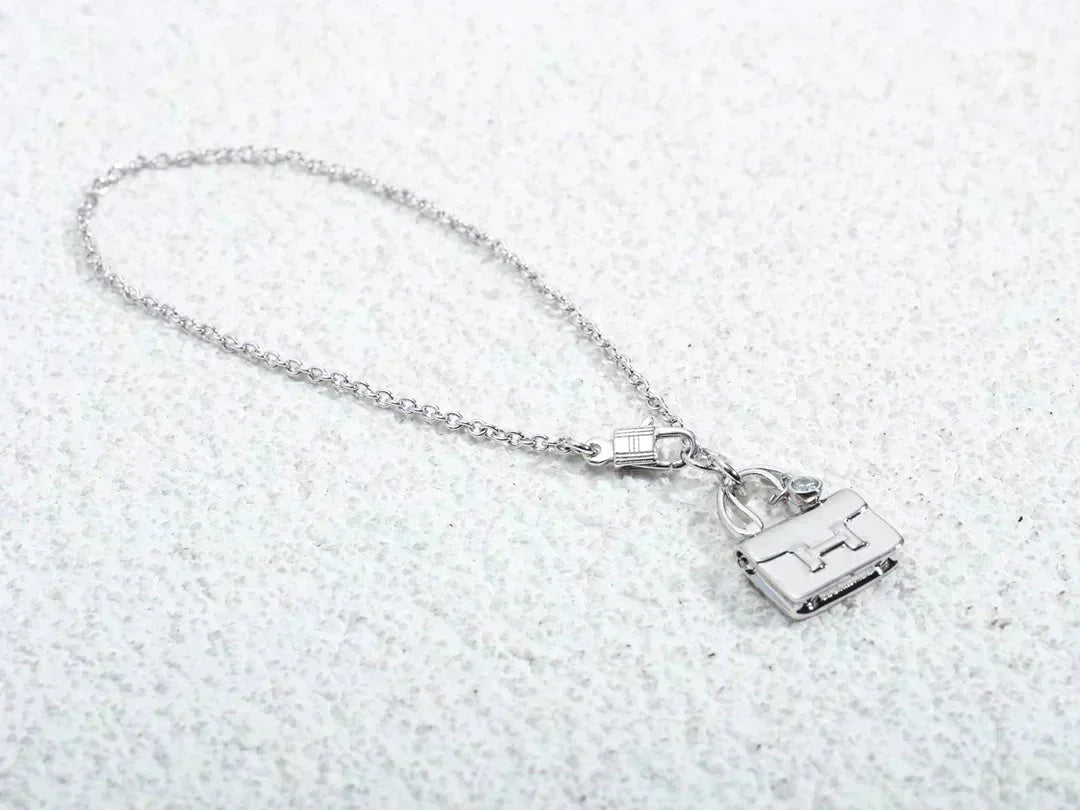 [Panda Jewelry]AMULETTE PEDANT SILVER NECKLACE