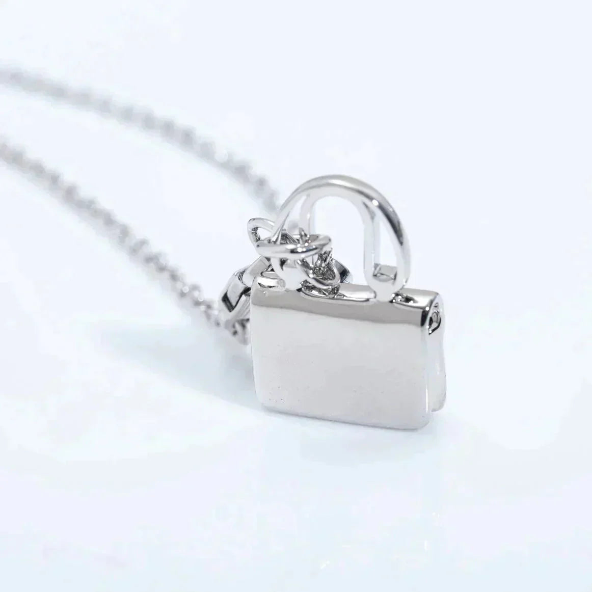 [Panda Jewelry]AMULETTE PEDANT SILVER NECKLACE