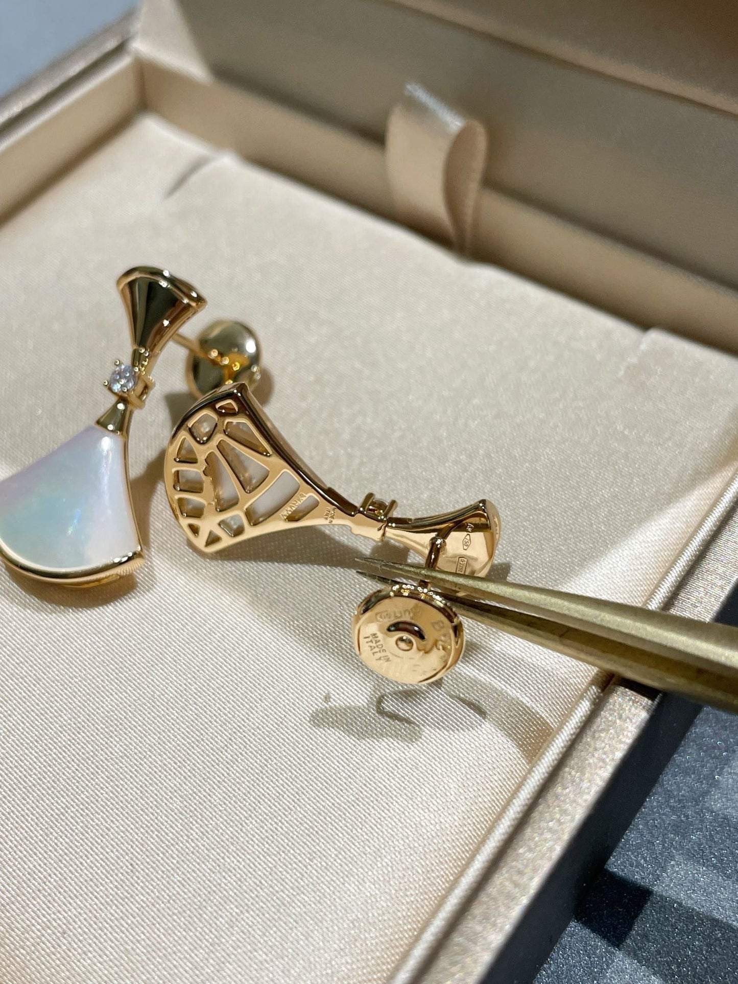 [Panda Jewelry]DREAM MOP 1 DIAMOND EARRINGS