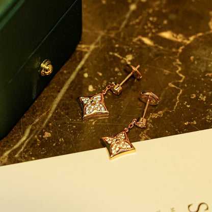 [Panda Jewelry]STAR DIAMONDS EARRINGS GOLD