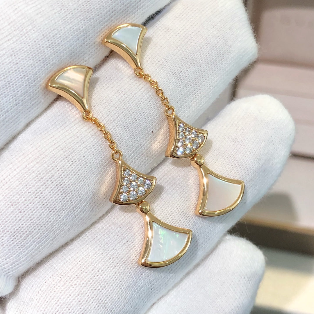 [Panda Jewelry]DREAM EARRINGS 3 MOTIFS DIAMOND MOP PINK GOLD