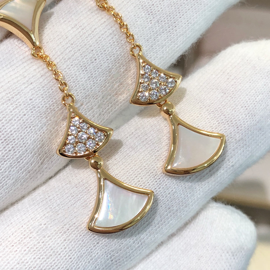[Panda Jewelry]DREAM EARRINGS 3 MOTIFS DIAMOND MOP PINK GOLD
