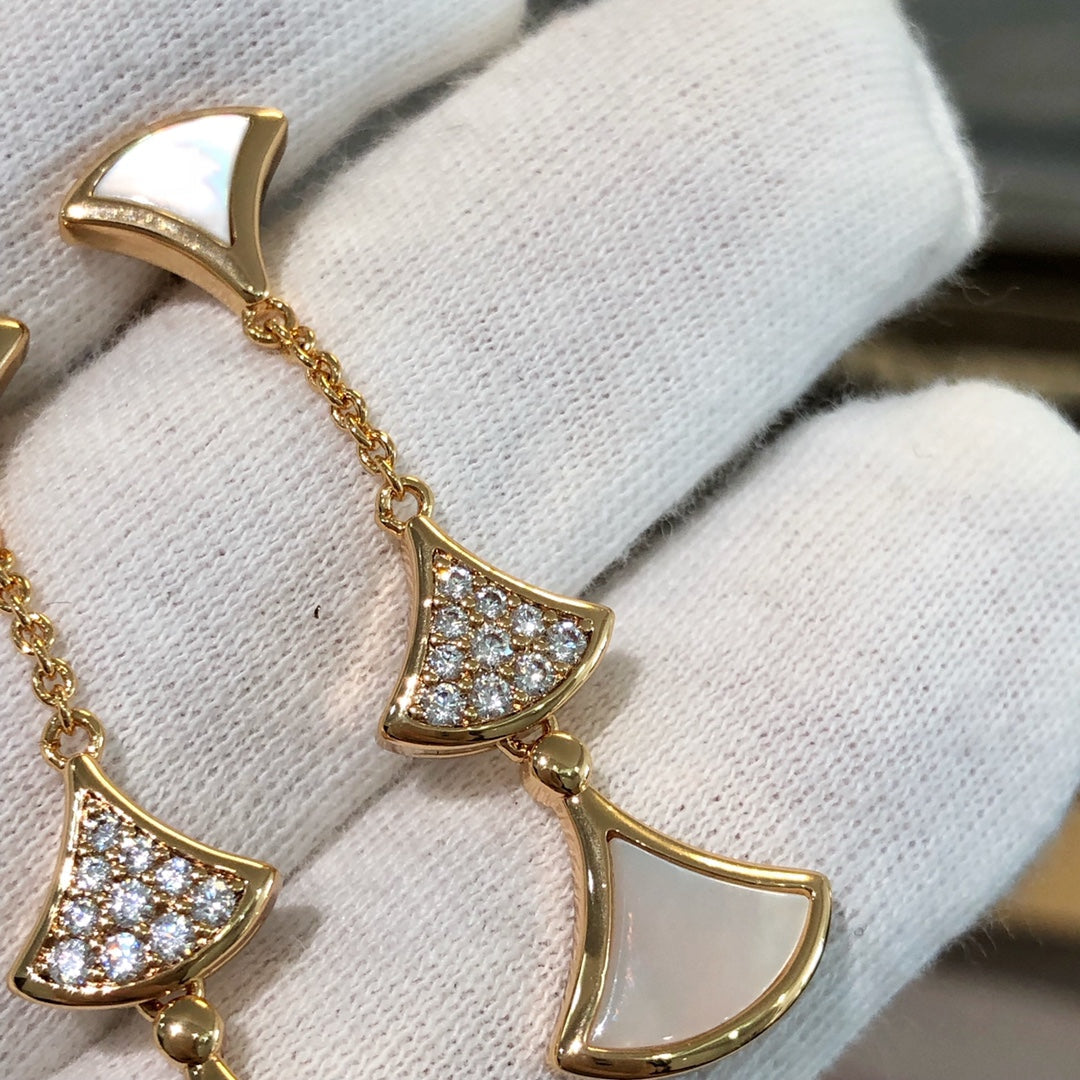 [Panda Jewelry]DREAM EARRINGS 3 MOTIFS DIAMOND MOP PINK GOLD