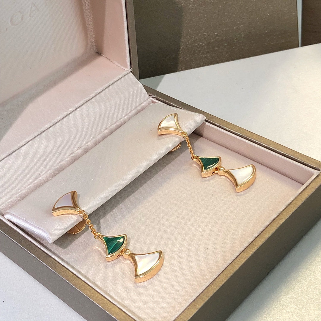 [Panda Jewelry]DREAM EARRINGS 3 MOTIFS MALACHITE MOP PINK GOLD