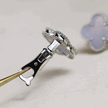 [Panda Jewelry]CLOVER MEDIUM 1 MOTIFS  WHITE MOP EARRINGS SILVER