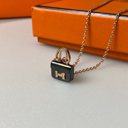 [Panda Jewelry]CONSTANCE BLACK PEDANT PINK GOLD NECKLACE