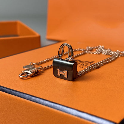 [Panda Jewelry]CONSTANCE BLACK PEDANT PINK GOLD NECKLACE