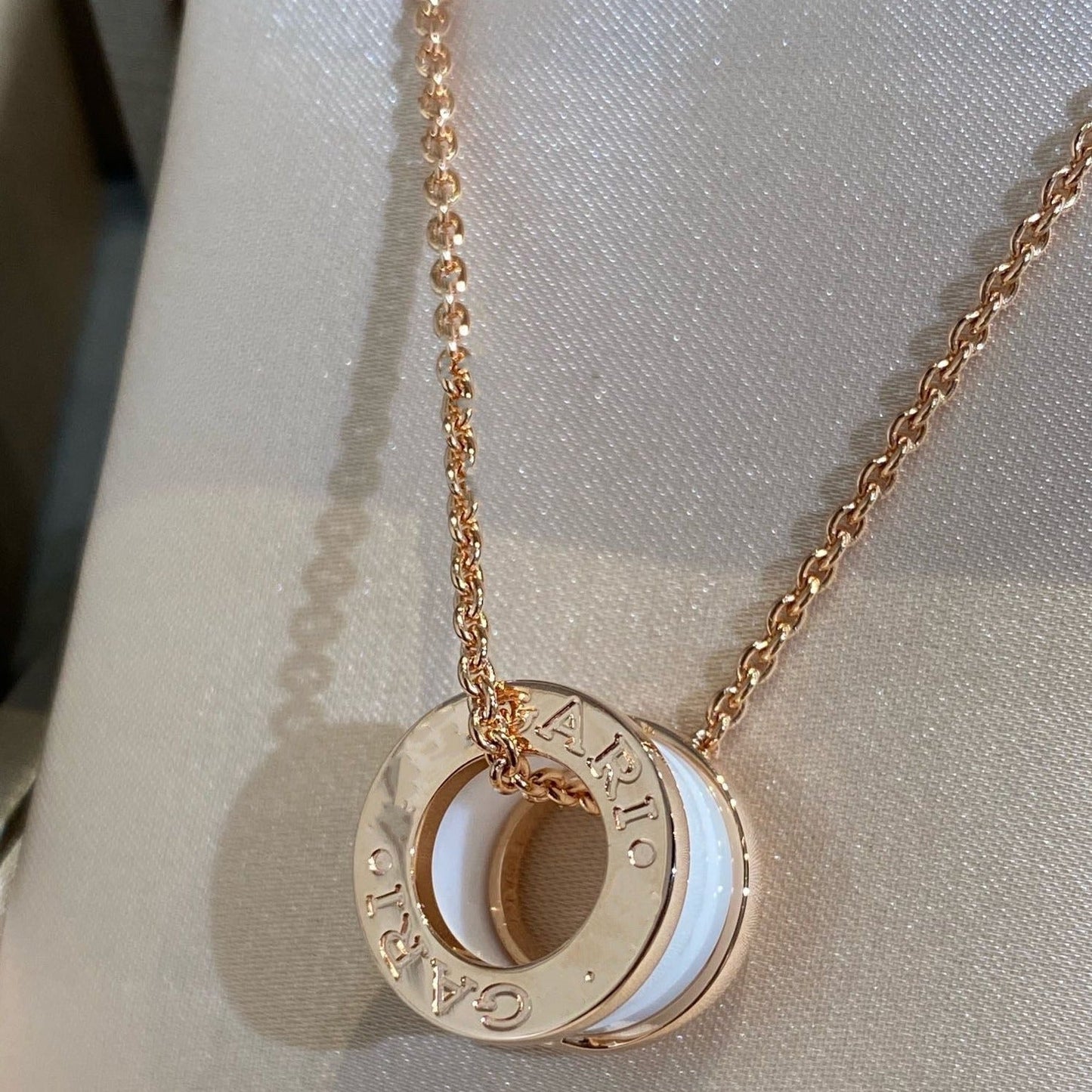 [Panda Jewelry]ZERO 1 WHITE CERAMIC PINK GOLD NECKLACE
