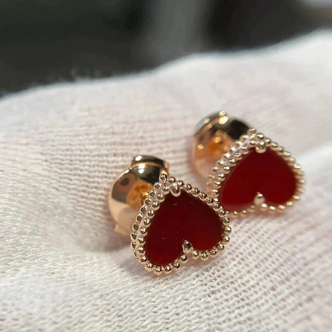[Panda Jewelry]HEART CARNELIAN STUD EARRINGS