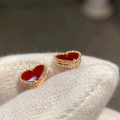 [Panda Jewelry]HEART CARNELIAN STUD EARRINGS