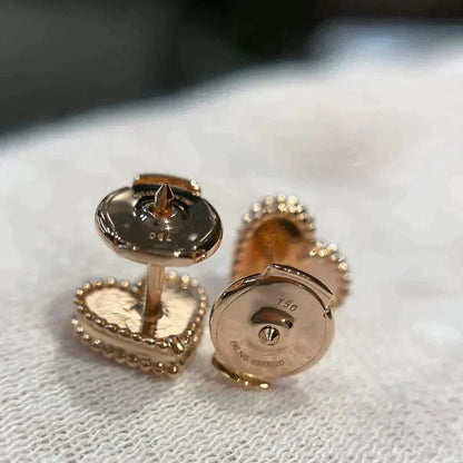 [Panda Jewelry]HEART CARNELIAN STUD EARRINGS