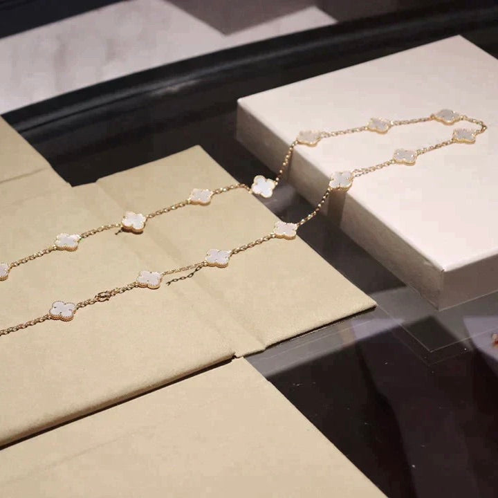 [Panda Jewelry]CLOVER 20 MOTIFS WHITE MOP NECKLACE