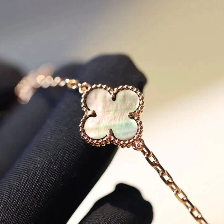 [Panda Jewelry]CLOVER 20 MOTIFS DARK MOP DIAMOND  NECKLACE