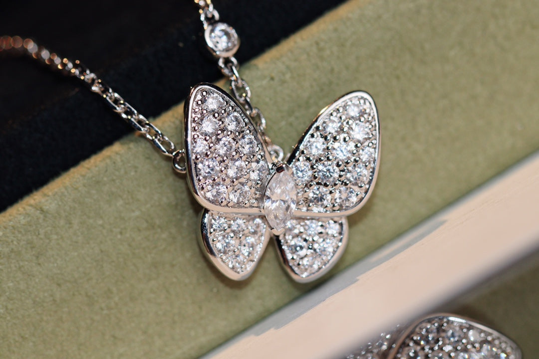 [Panda Jewelry]BUTTERFLY DIAMOND NECKLACE