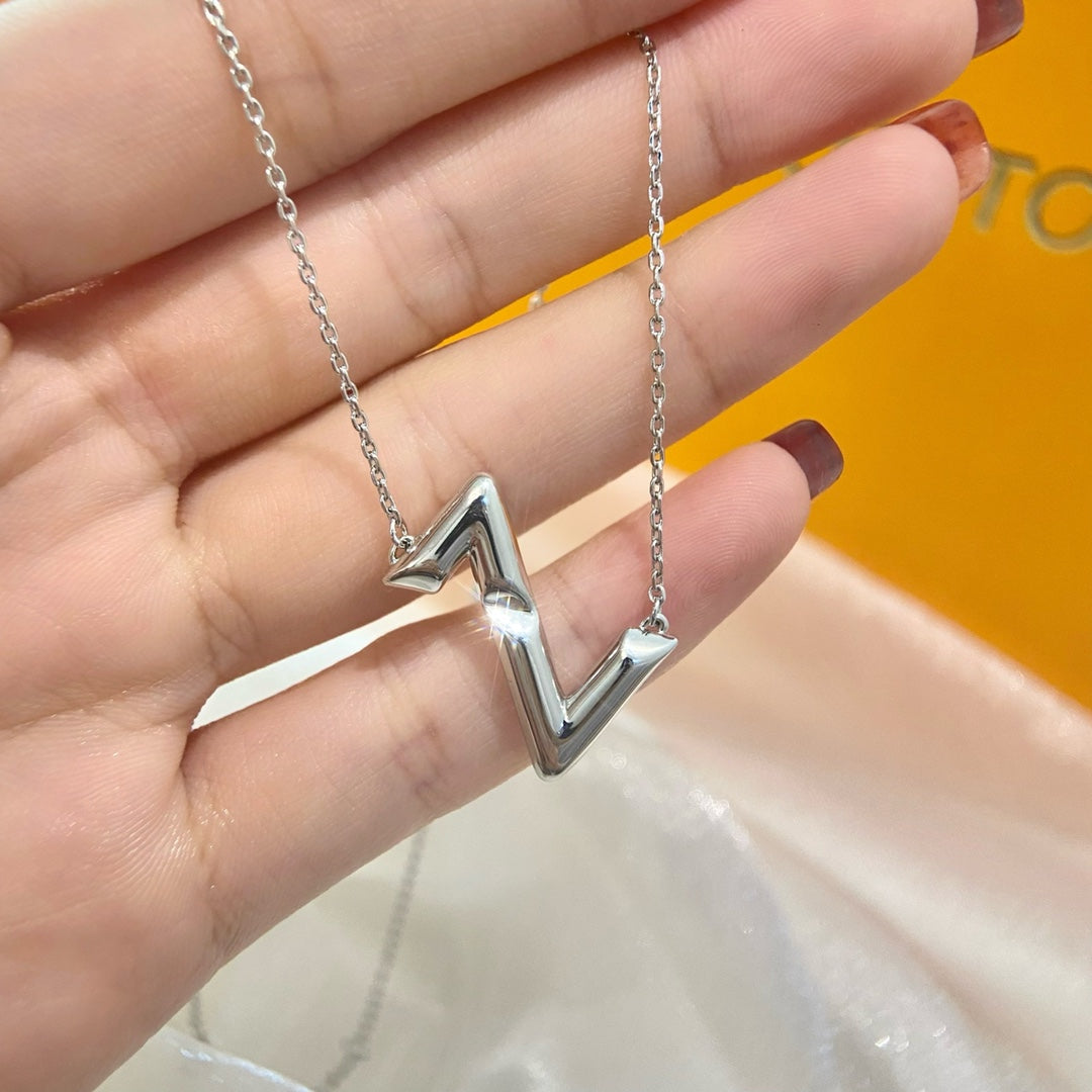 [Panda Jewelry]VOLTE UPSIDE DOWN NECKLACE