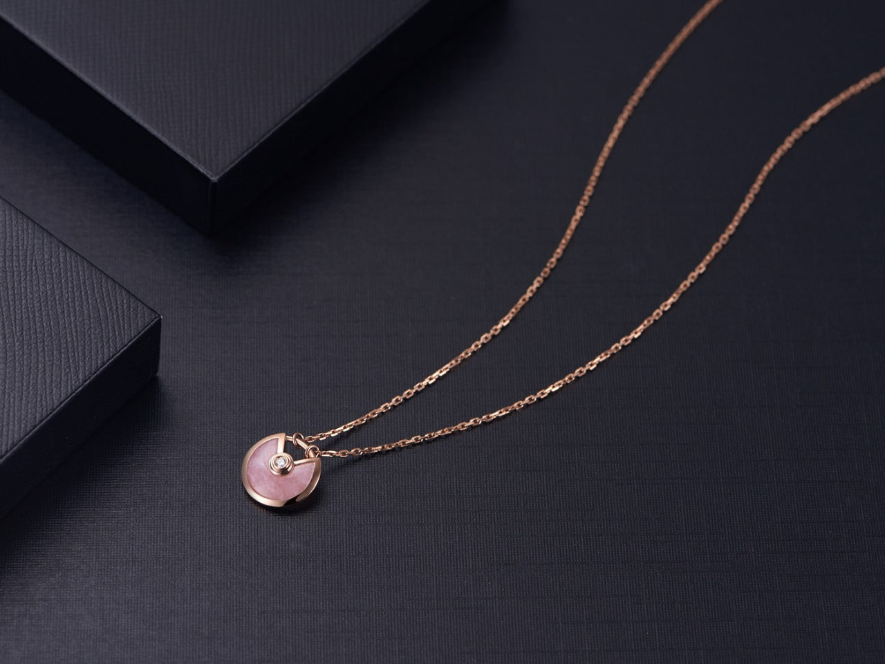 [Panda Jewelry]AMULETTE ROSE GOLD PINK MOP NECKLACE
