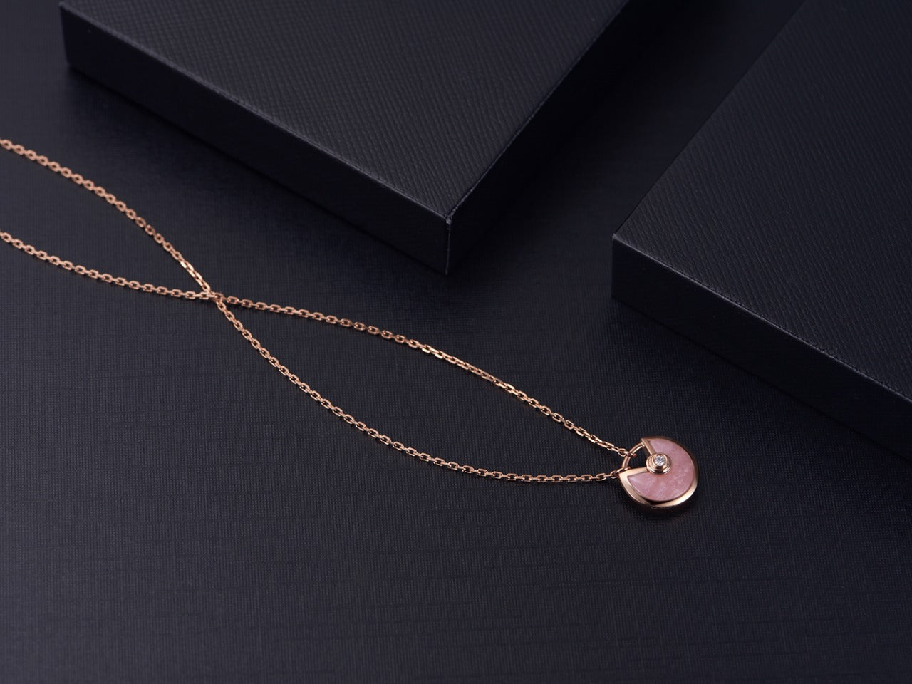 [Panda Jewelry]AMULETTE ROSE GOLD PINK MOP NECKLACE