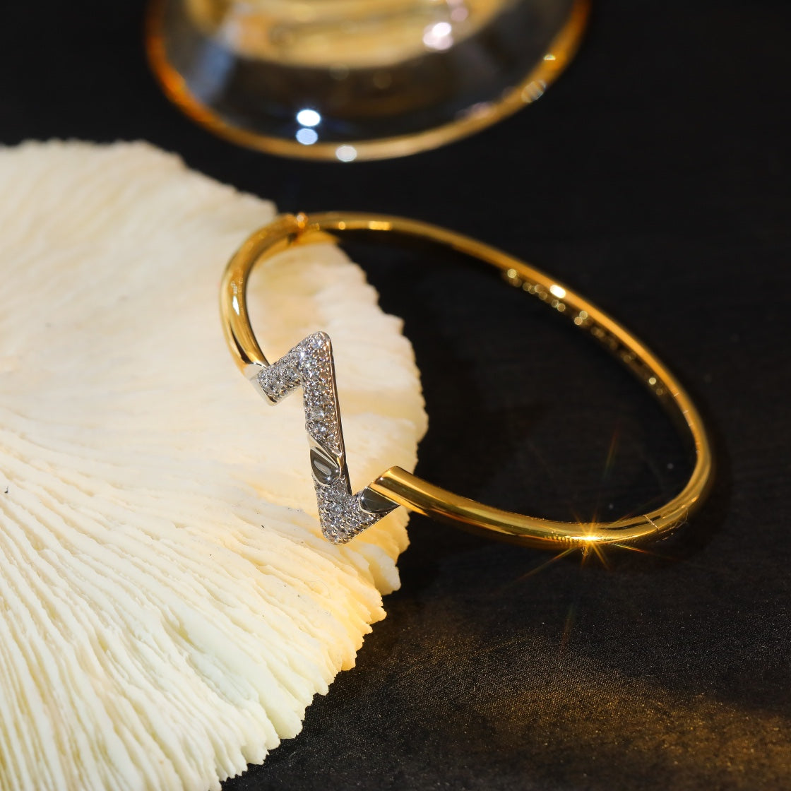 [Panda Jewelry]VOLTE UPSITE DOWN GOLD DIAMOND BRACELET