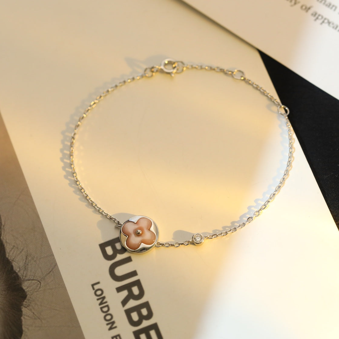 [Panda Jewelry]SUN MOTIF PINK MOP SILVER BRACELET