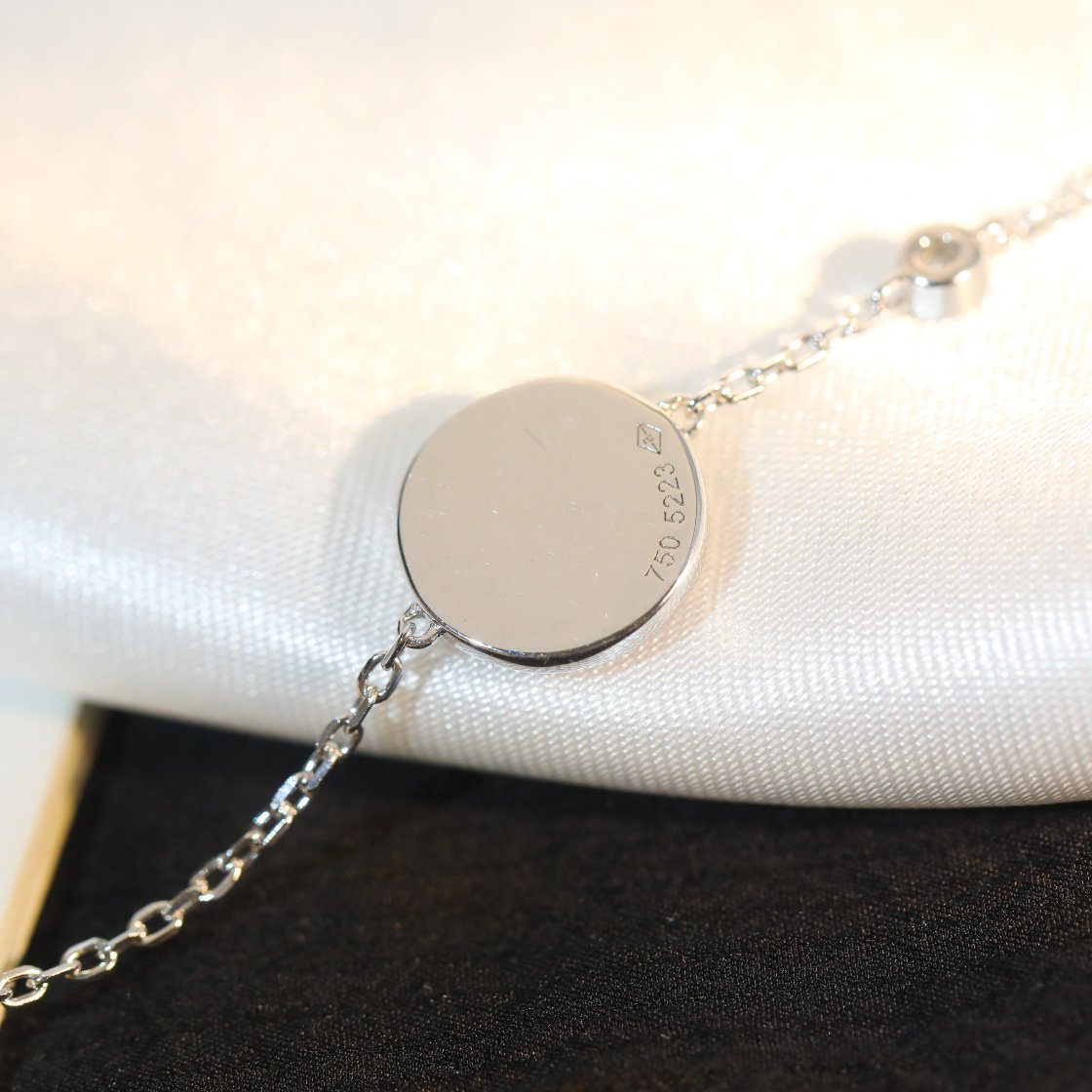 [Panda Jewelry]SUN MOTIF PINK MOP SILVER BRACELET