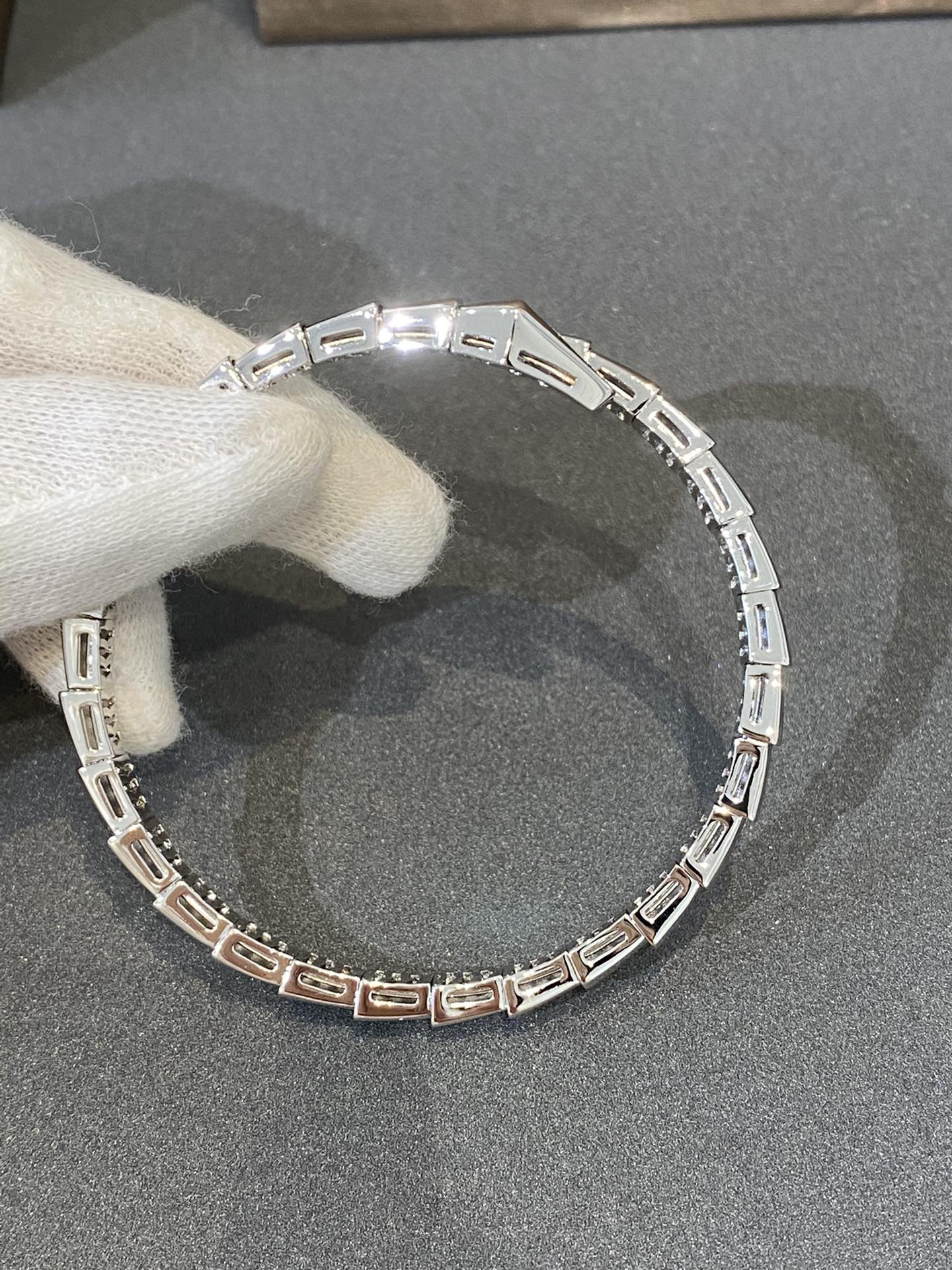 [Panda Jewelry]SERPENTI BRACELET DIAMONDS SILVER